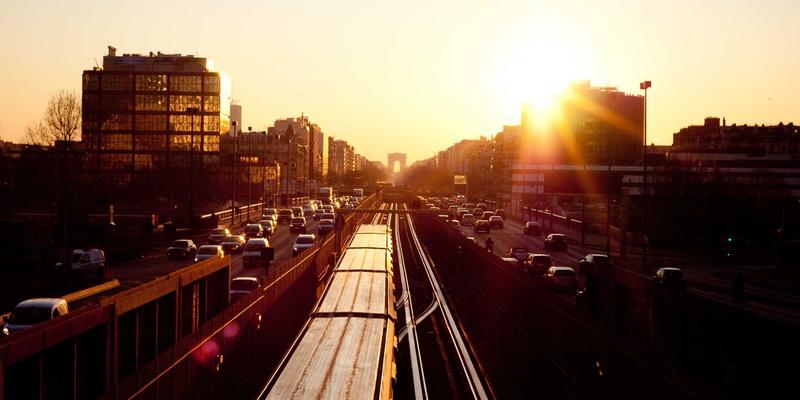 钢铁巨兽的瘦身革命:新材料如何重塑起重机吊臂与挖掘机动臂,赋能设备租赁新价值